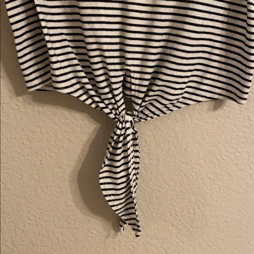 shirt - Picture 2 of 4